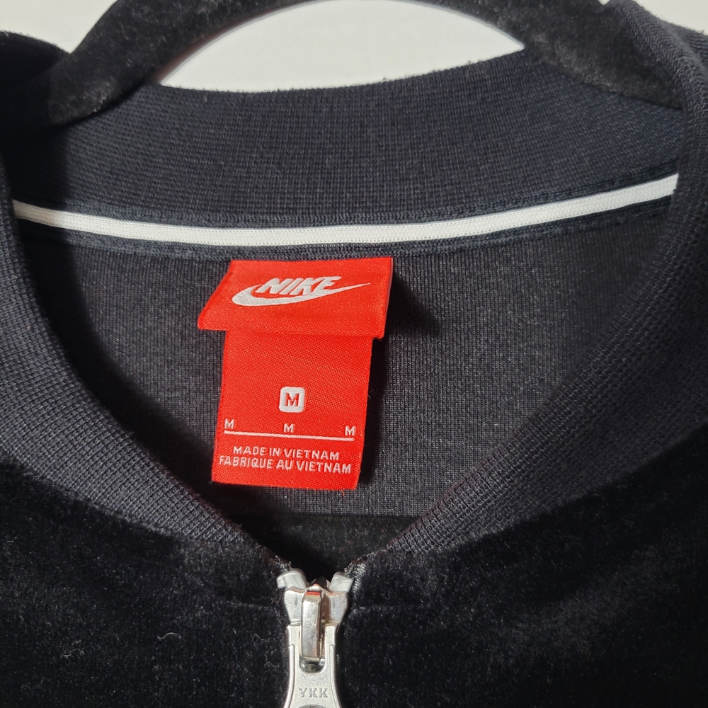 Nike Women's Black Velvet-Look Bomber Jacket with White Logo - Picture 4 of 8